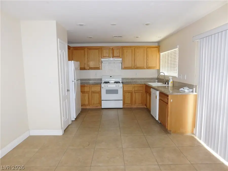 4925 Hostetler Avenue, Las Vegas, NV 89131 - #3