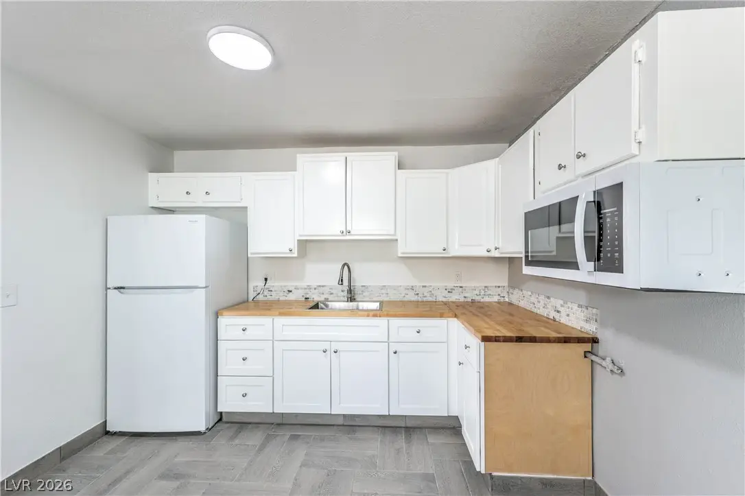 809 E Cartier Avenue #E, North Las Vegas, NV 89030 - #1