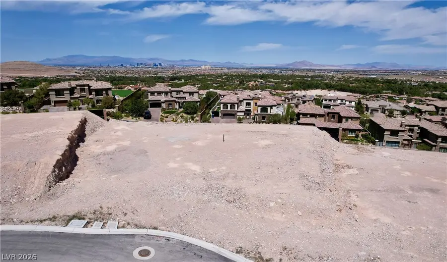 18 Mountain View Drive, Las Vegas, NV 89141 - #2