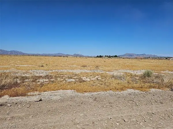 2370 S Oakridge Avenue, Pahrump, NV 89048