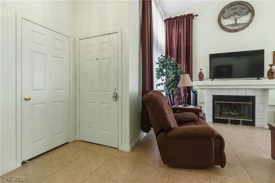 6621 Castor Tree Way, Las Vegas, NV 89108 - #3