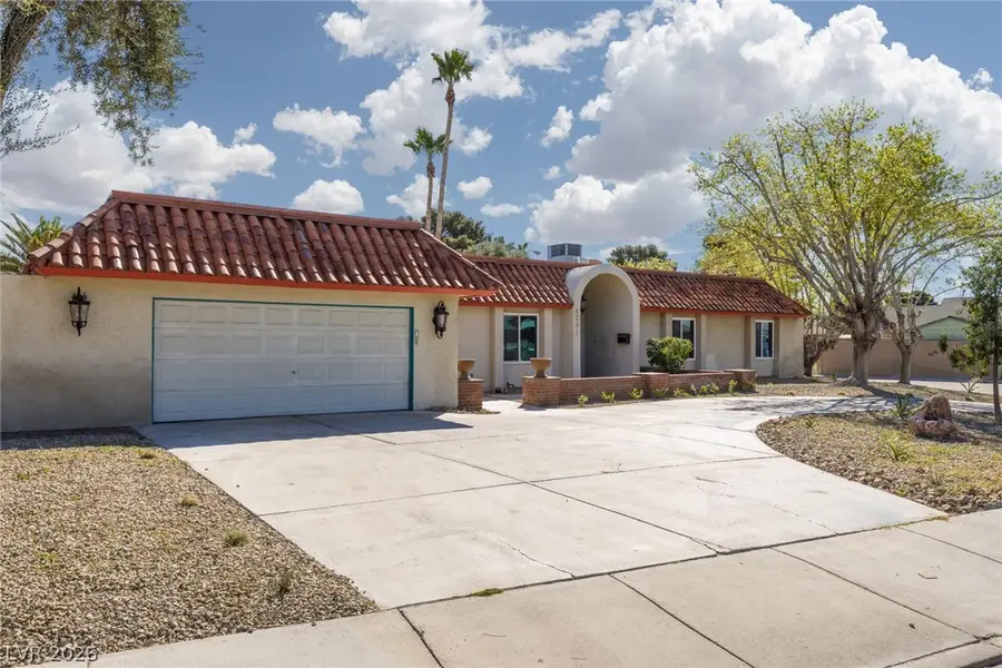4201 Greenhill Drive, Las Vegas, NV 89121 - #3
