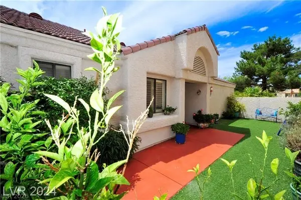 7268 Drifting River Court, Las Vegas, NV 89149