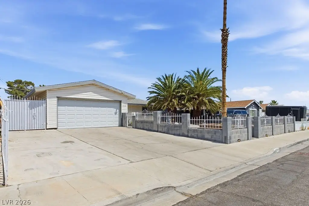 4216 Esmeralda Avenue, Las Vegas, NV 89102 - #1