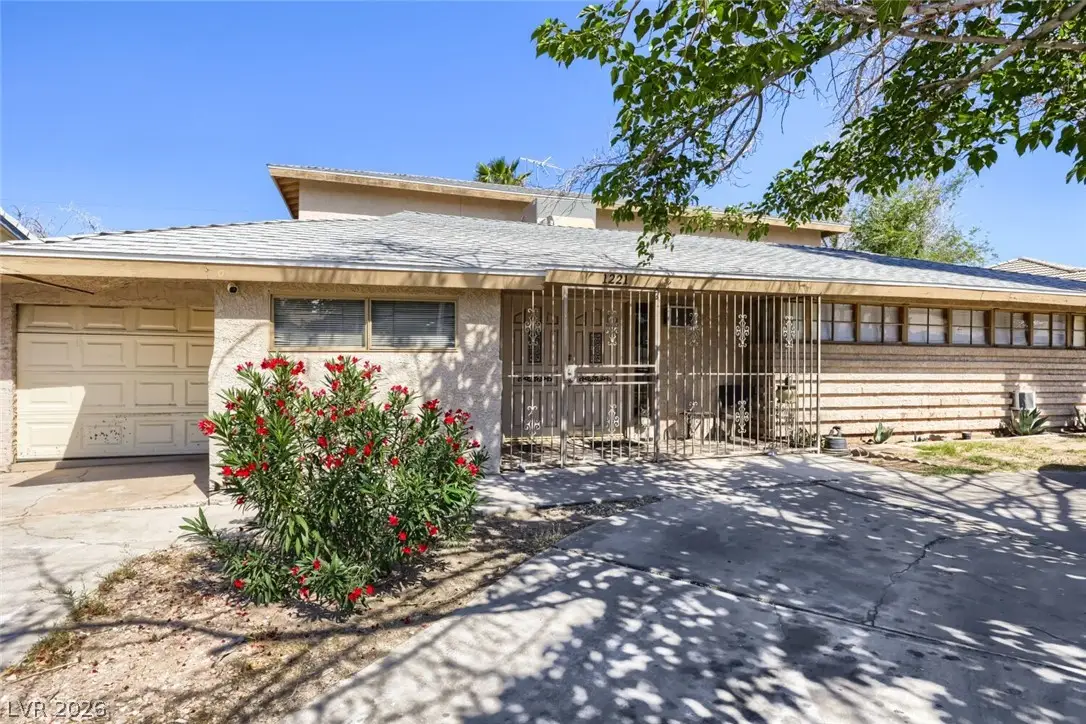 1221 S 17th Street, Las Vegas, NV 89104 - #1