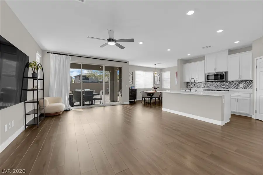 737 Foreign Reef Way, Las Vegas, NV 89138 - #3
