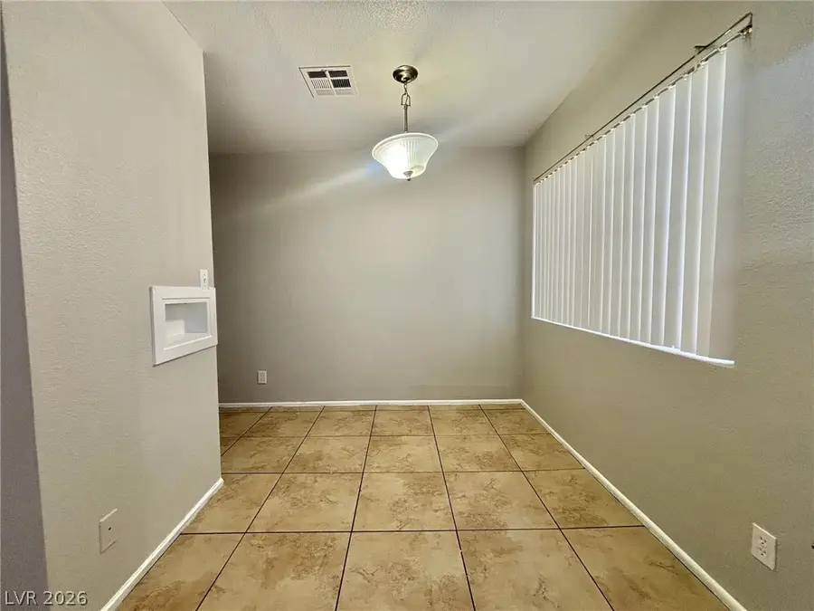 720 N 10th Street, Las Vegas, NV 89101 - #3