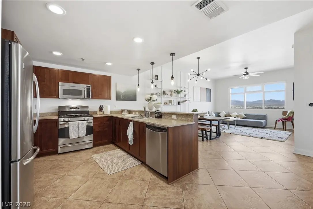 150 Las Vegas Boulevard #2004, Las Vegas, NV 89101 - #1