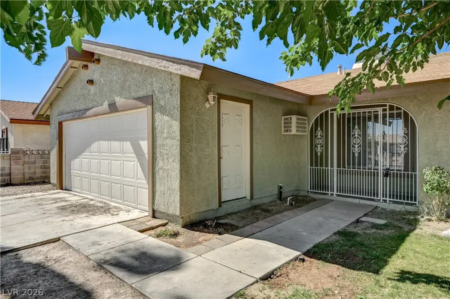 3998 Shady Oak Drive, Las Vegas, NV 89115 - #2