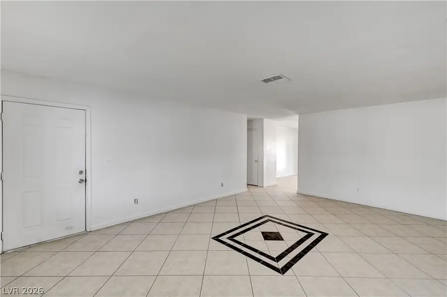 3998 Shady Oak Drive, Las Vegas, NV 89115 - #3