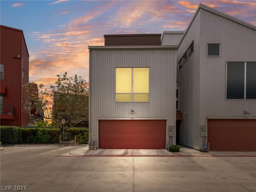 2007 Pin Oak Avenue, Las Vegas, NV 89101 - #3