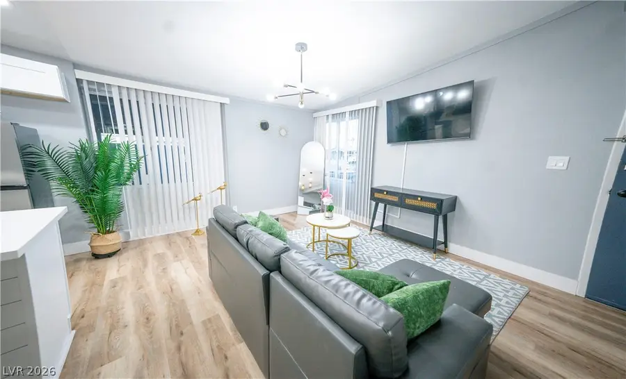 1660 Izabella Avenue, Las Vegas, NV 89169 - #3