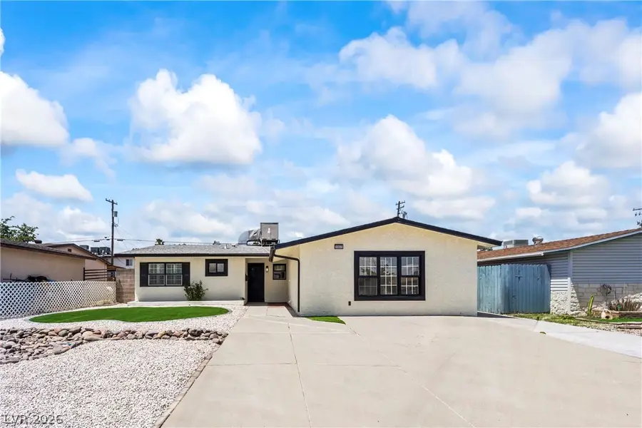 1017 N Mallard Street, Las Vegas, NV 89108 - #2