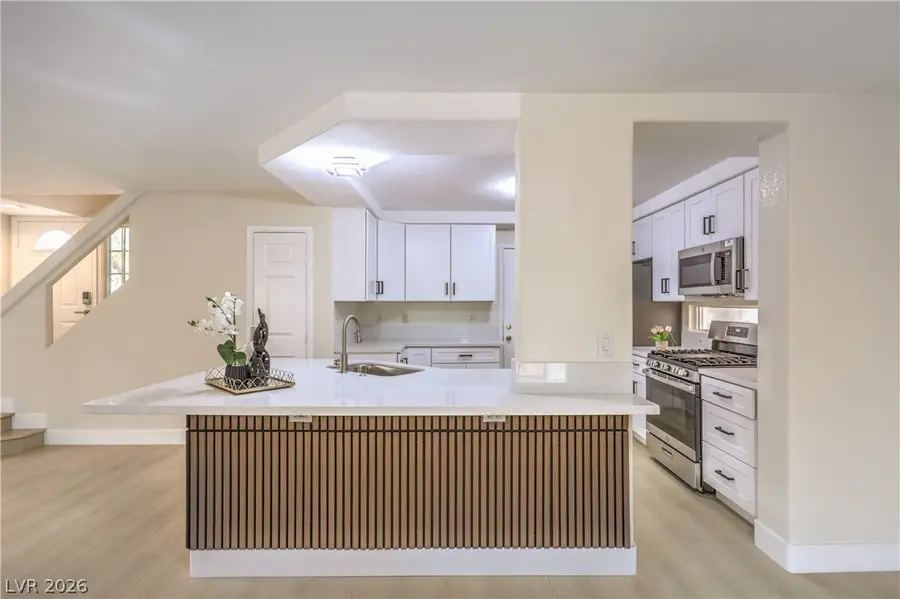 10034 Basalt Hollow Avenue, Las Vegas, NV 89148 - #3
