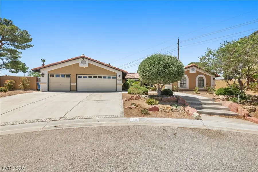 5555 Palmyra Avenue, Las Vegas, NV 89146 - #2
