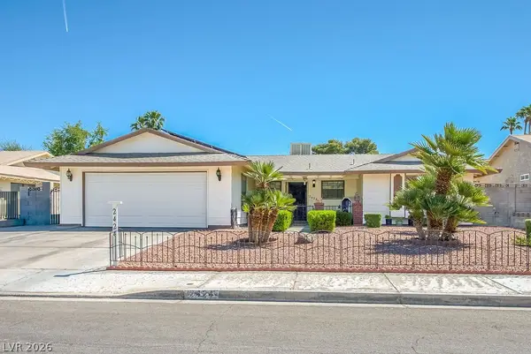 2424 La Luna Drive, Henderson, NV 89014