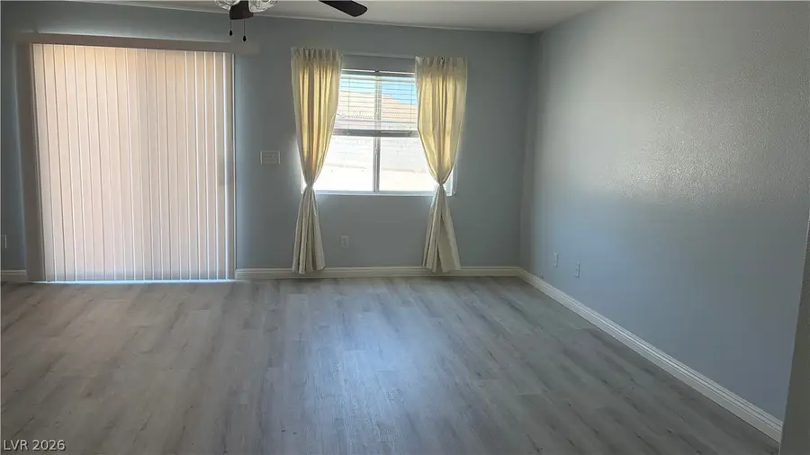 1006 Cliffbrook Hedge Avenue, North Las Vegas, NV 89081 - #3