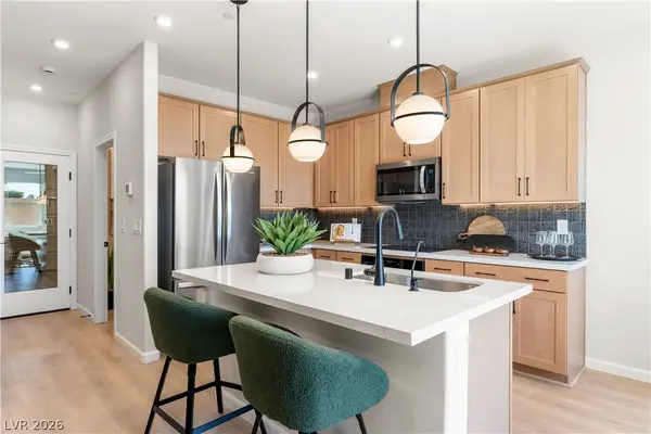 1966 Hydrangea Place, Las Vegas, NV 89106