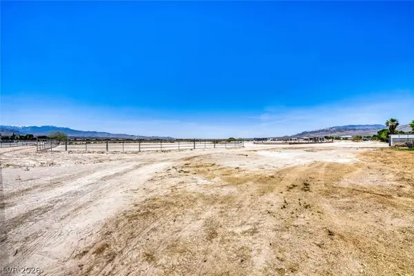 2 Acres Horse & Torrey Pines, Las Vegas, NV 89131