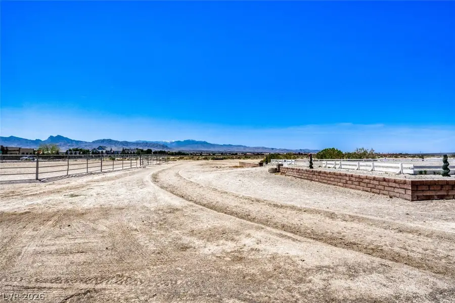 2 Acres Horse & Torrey Pines, Las Vegas, NV 89131 - #3