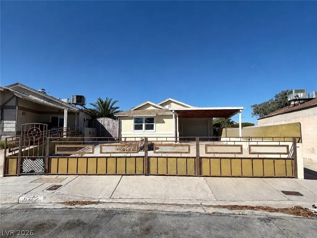 6752 Arroyo Avenue, Las Vegas, NV 89103 - #1