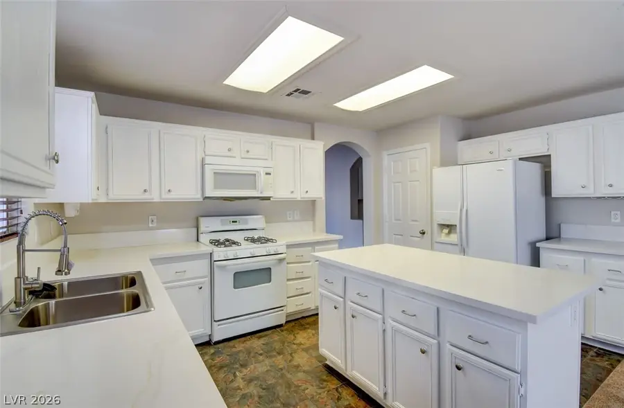 8221 Hollister Avenue, Las Vegas, NV 89131 - #3