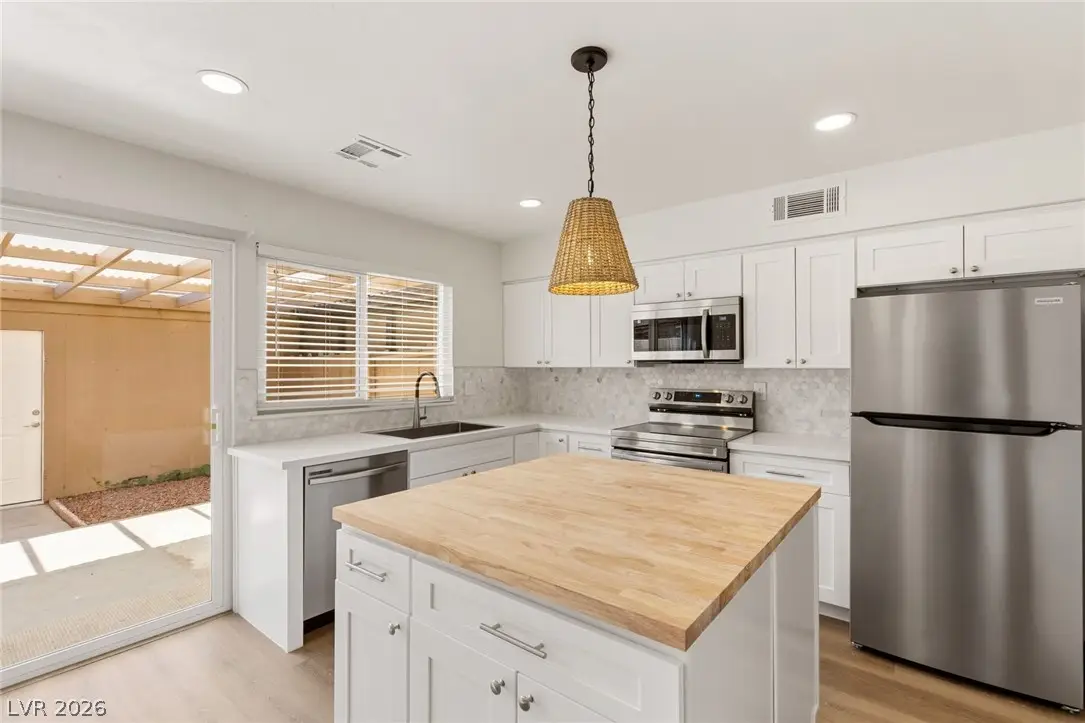 4627 Bountiful Way, Las Vegas, NV 89121 - #1