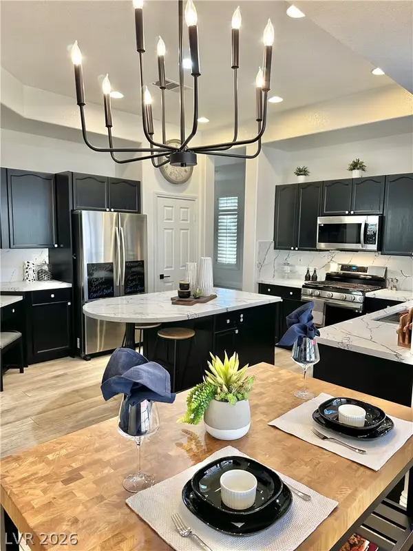 20 Chateau Whistler Court, Las Vegas, NV 89148