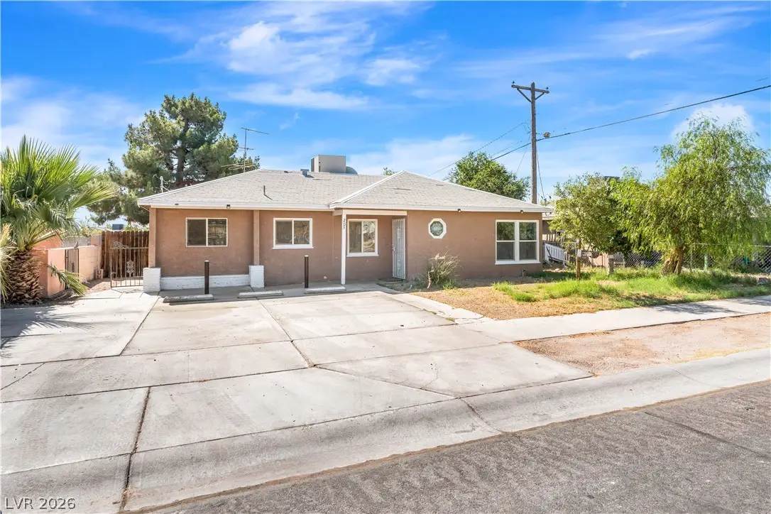 203 Earl Street, Las Vegas, NV 89101 - #1