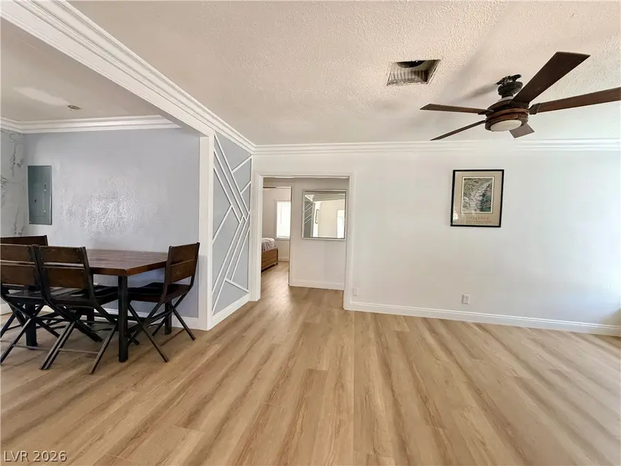 228 S 16th Street, Las Vegas, NV 89101 - #3