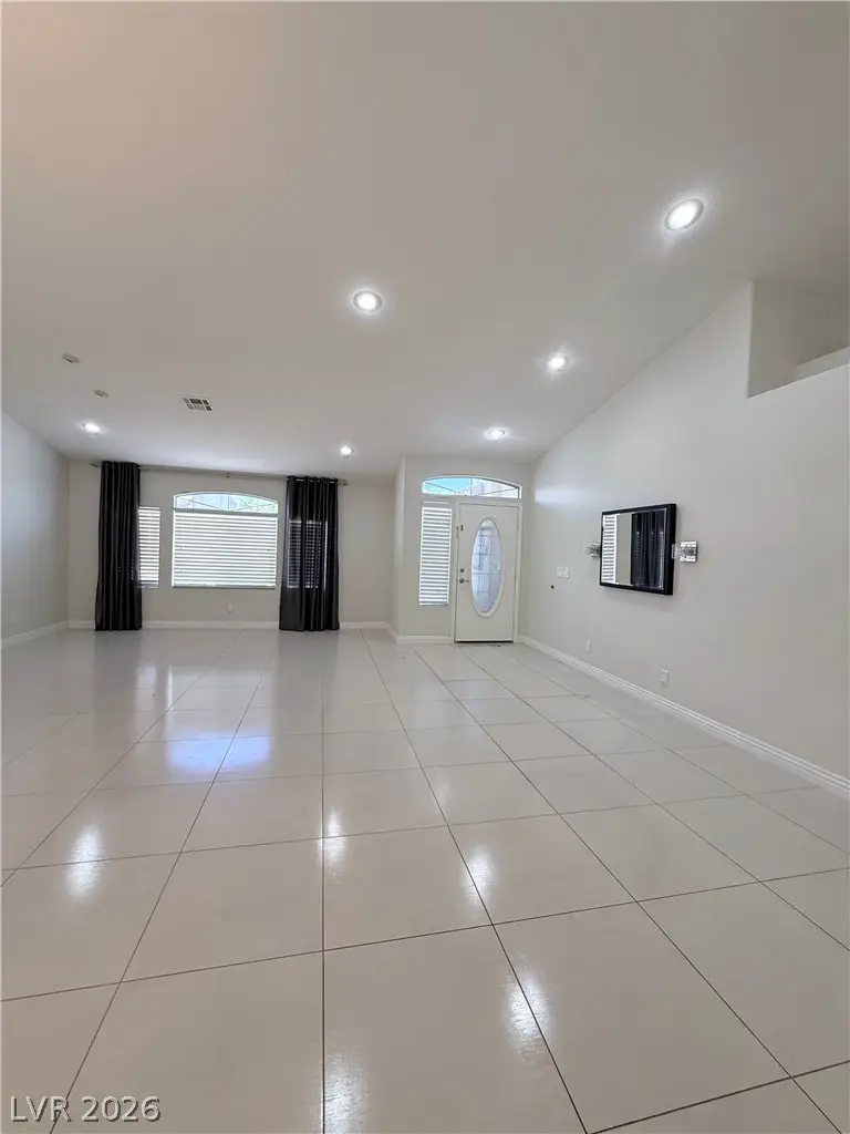 2727 Chokecherry Avenue, Henderson, NV 89074 - #3