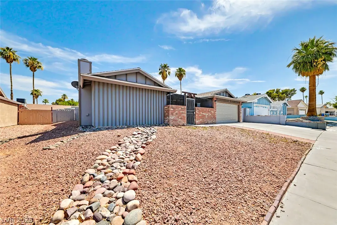 3997 Cherokee Avenue, Las Vegas, NV 89121 - #1