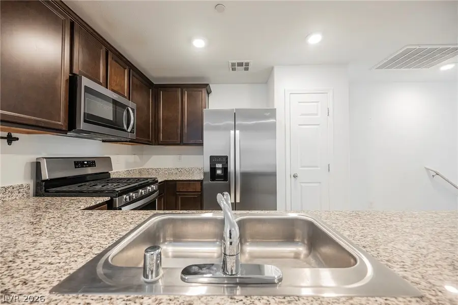 4574 Dover Straight Street, Las Vegas, NV 89115 - #3