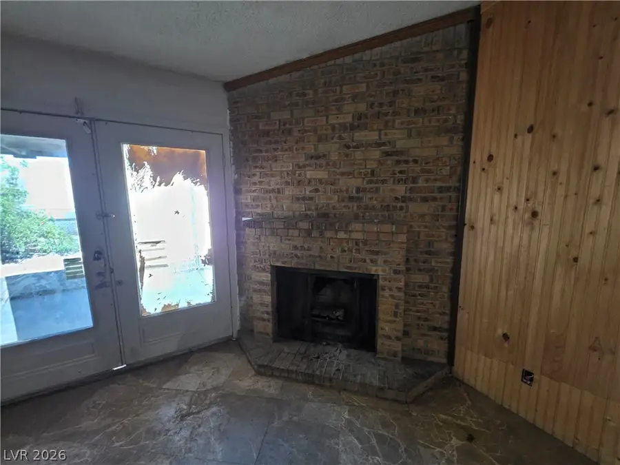 1322 Lucky Street, Las Vegas, NV 89104 - #3
