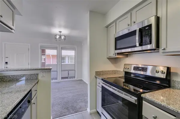 714 Oakmont Avenue #1104, Las Vegas, NV 89109
