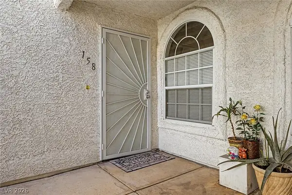1800 Edmond Street #158, Las Vegas, NV 89146