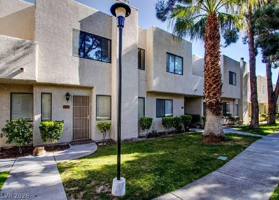2631 Aracatuba Avenue, Las Vegas, NV 89121 - #1