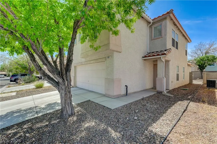 7737 Prosperity River Avenue, Las Vegas, NV 89129 - #3