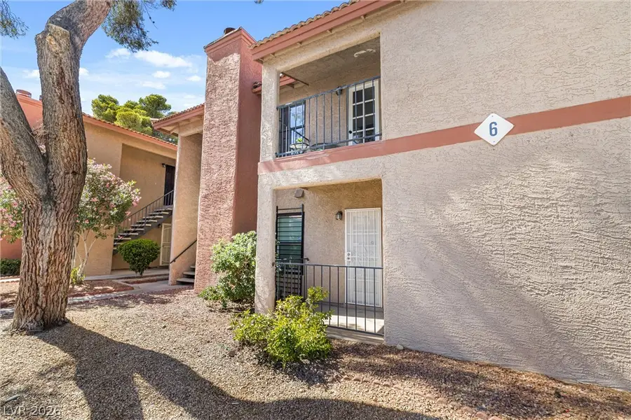 5576 W Rochelle Avenue #C, Las Vegas, NV 89103 - #2