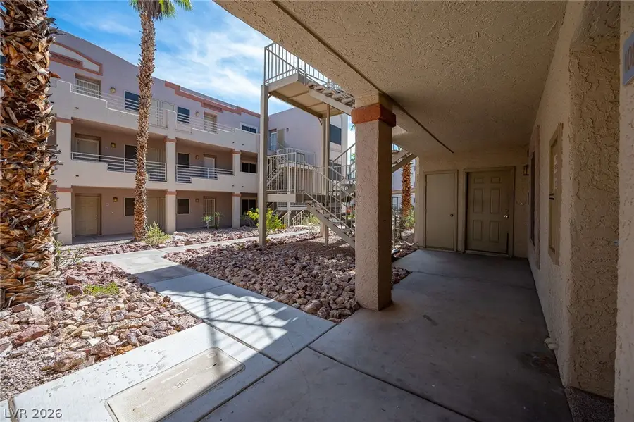 2076 Mesquite Lane #102, Laughlin, NV 89029 - #2