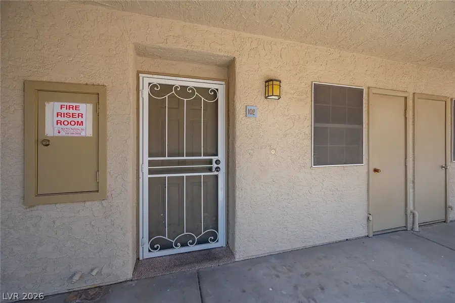 2076 Mesquite Lane #102, Laughlin, NV 89029 - #3