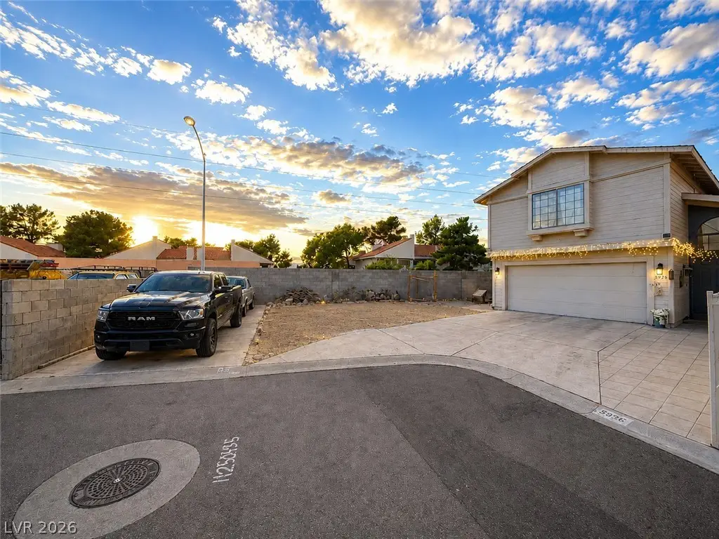 5956 Great Falls Avenue, Las Vegas, NV 89110 - #1