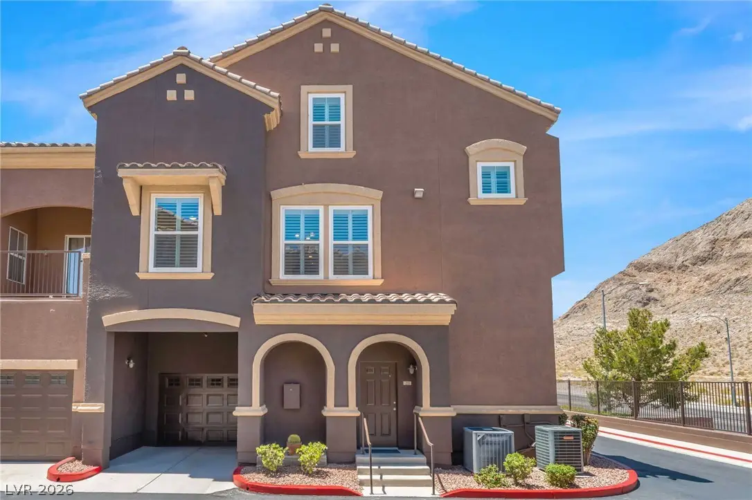 3975 N Hualapai Way #215, Las Vegas, NV 89129 - #1