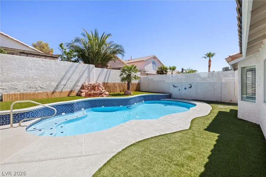 9886 Masked Duck Avenue, Las Vegas, NV 89117 - #2