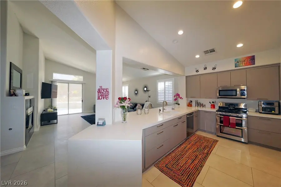 81 Saint Johns Wood Avenue, Henderson, NV 89002 - #2