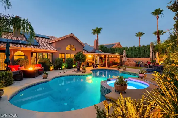 10005 N Mahogany Grove Lane, Las Vegas, NV 89117