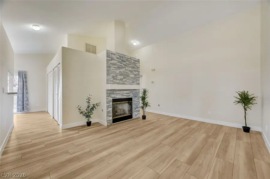 1632 N Torrey Pines Drive #101, Las Vegas, NV 89108 - #2