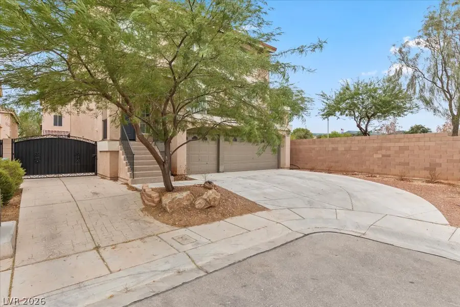 5493 Ledgewood Creek Avenue, Las Vegas, NV 89141 - #3