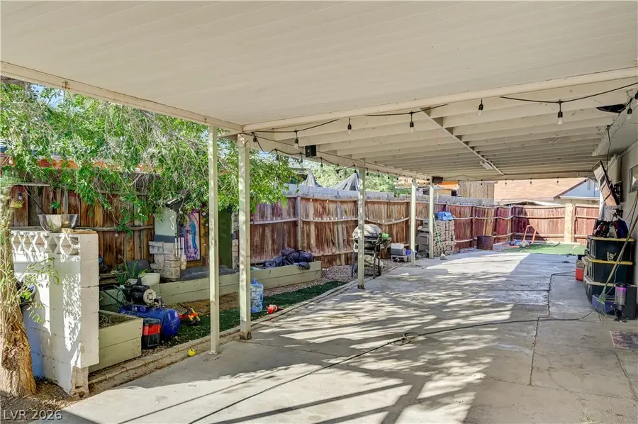 2124 Kenneth Road, North Las Vegas, NV 89030 - #2