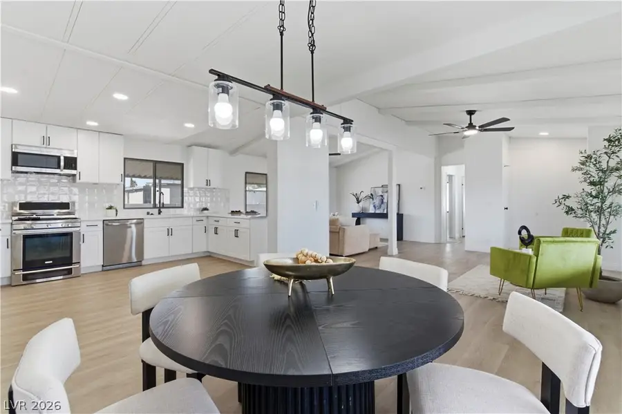 3421 Ewa Beach Drive, Las Vegas, NV 89122 - #2